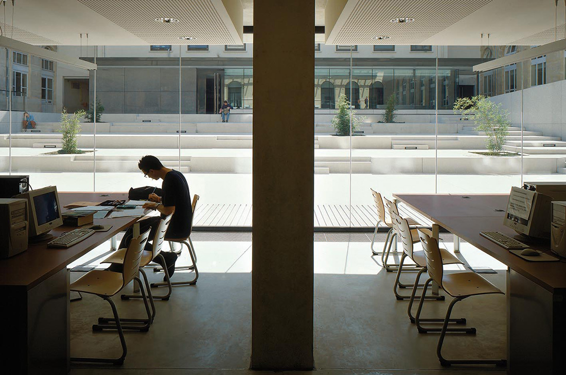 Bibliothèque du lycée Libergier par Line Architecture